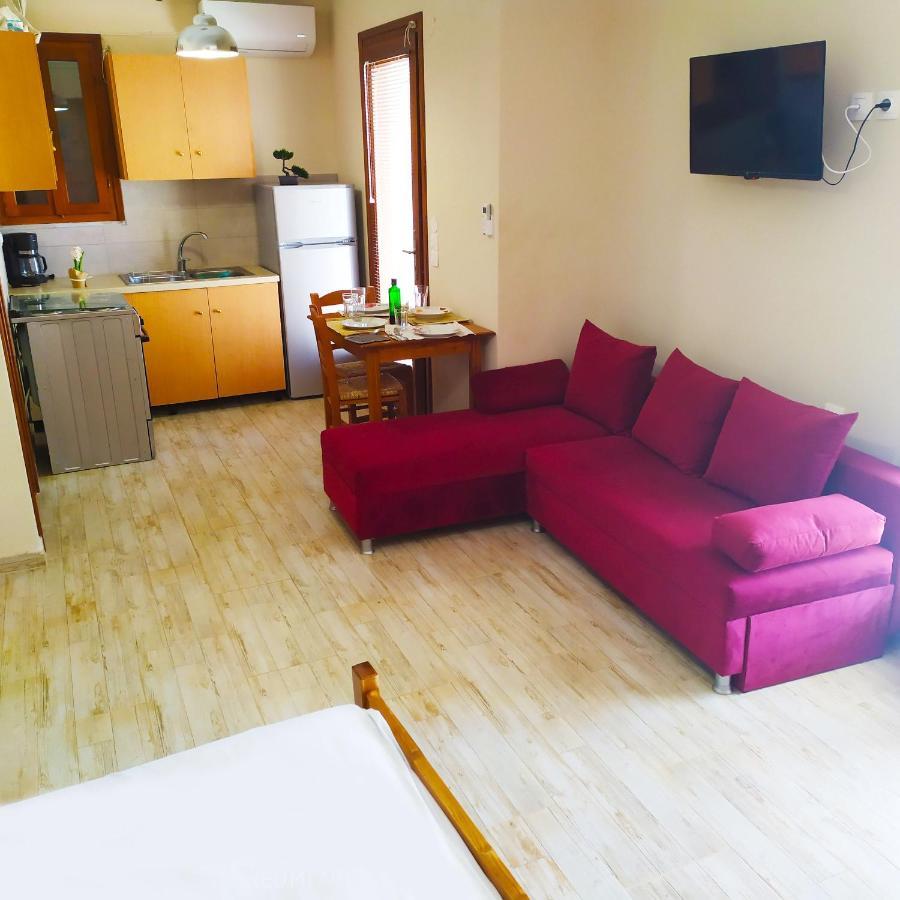 לפוקסטרו Villa Leonidas Greecefiloxenia מראה חיצוני תמונה