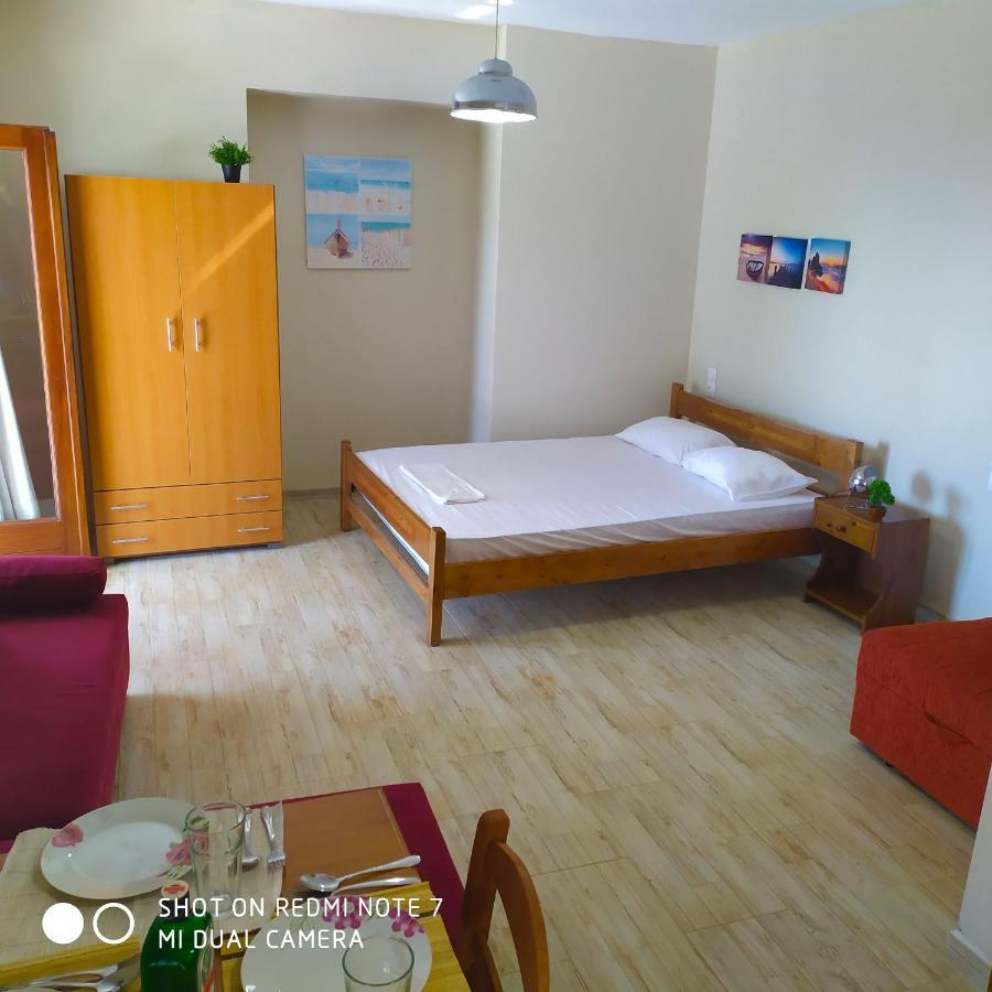 לפוקסטרו Villa Leonidas Greecefiloxenia מראה חיצוני תמונה