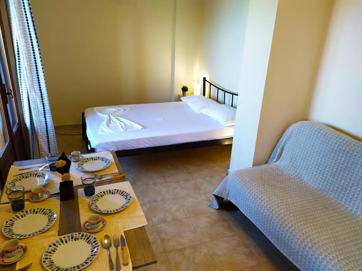 לפוקסטרו Villa Leonidas Greecefiloxenia מראה חיצוני תמונה