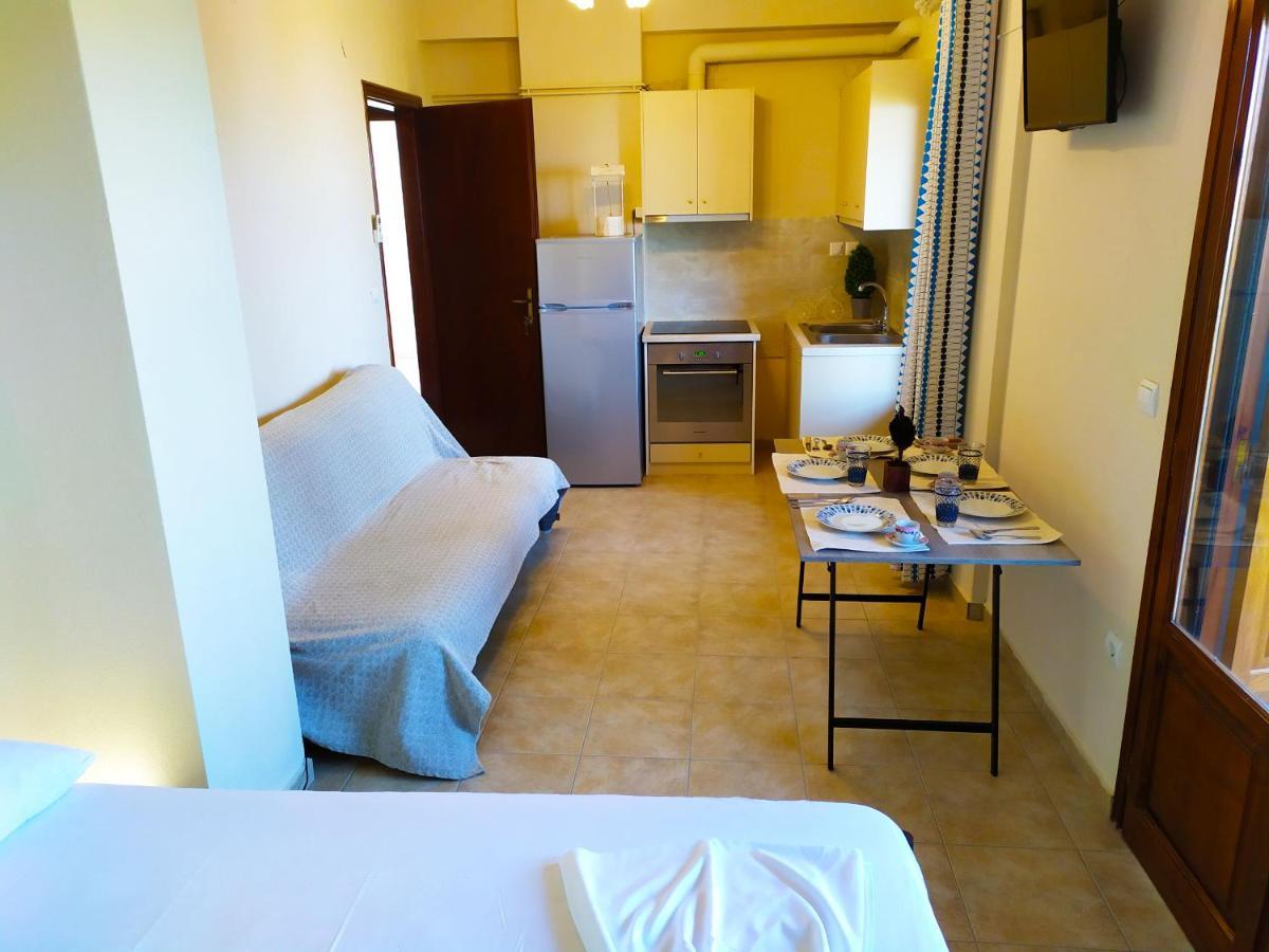 לפוקסטרו Villa Leonidas Greecefiloxenia מראה חיצוני תמונה