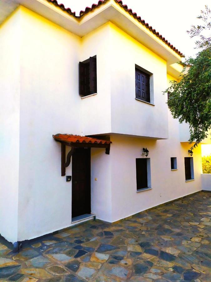 לפוקסטרו Villa Leonidas Greecefiloxenia מראה חיצוני תמונה