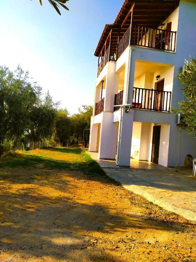 לפוקסטרו Villa Leonidas Greecefiloxenia מראה חיצוני תמונה